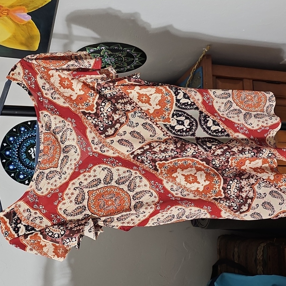 184 Dressbarn Paisley V-Neck Blouse - Picture 3 of 3